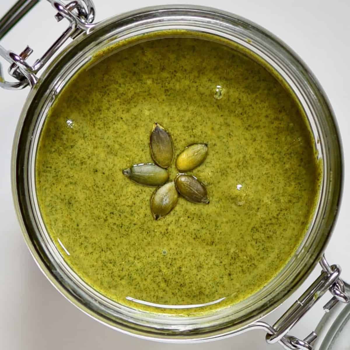 simple homemade pumpkin seed butter - Article 1